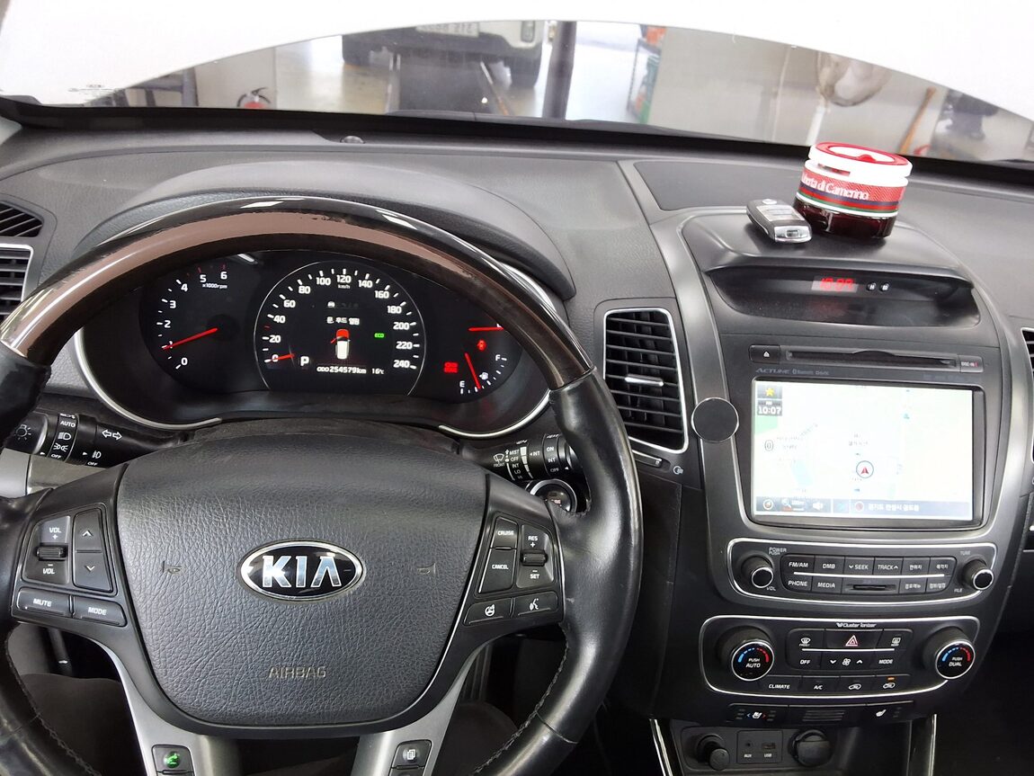 KIA NEW SORENTO R R2.0 2WD TLX SPECIAL 2013 - zdjęcie 18