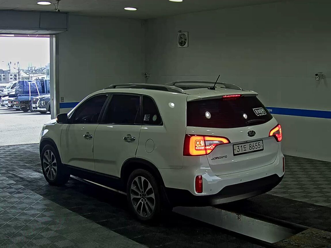 KIA NEW SORENTO R R2.0 2WD TLX SPECIAL 2013 - zdjęcie 6