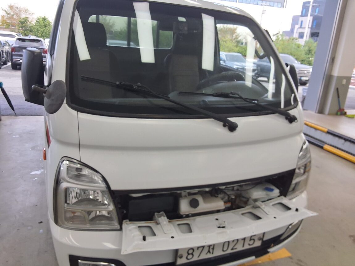 HYUNDAI PORTER II HIGH-ROOF BUILT-IN BOX TRUCK SUPER CAB 2020 - zdjęcie 17