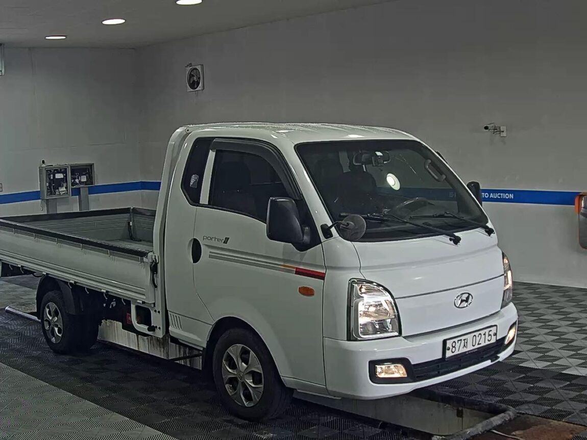 HYUNDAI PORTER II HIGH-ROOF BUILT-IN BOX TRUCK SUPER CAB 2020 - zdjęcie 3