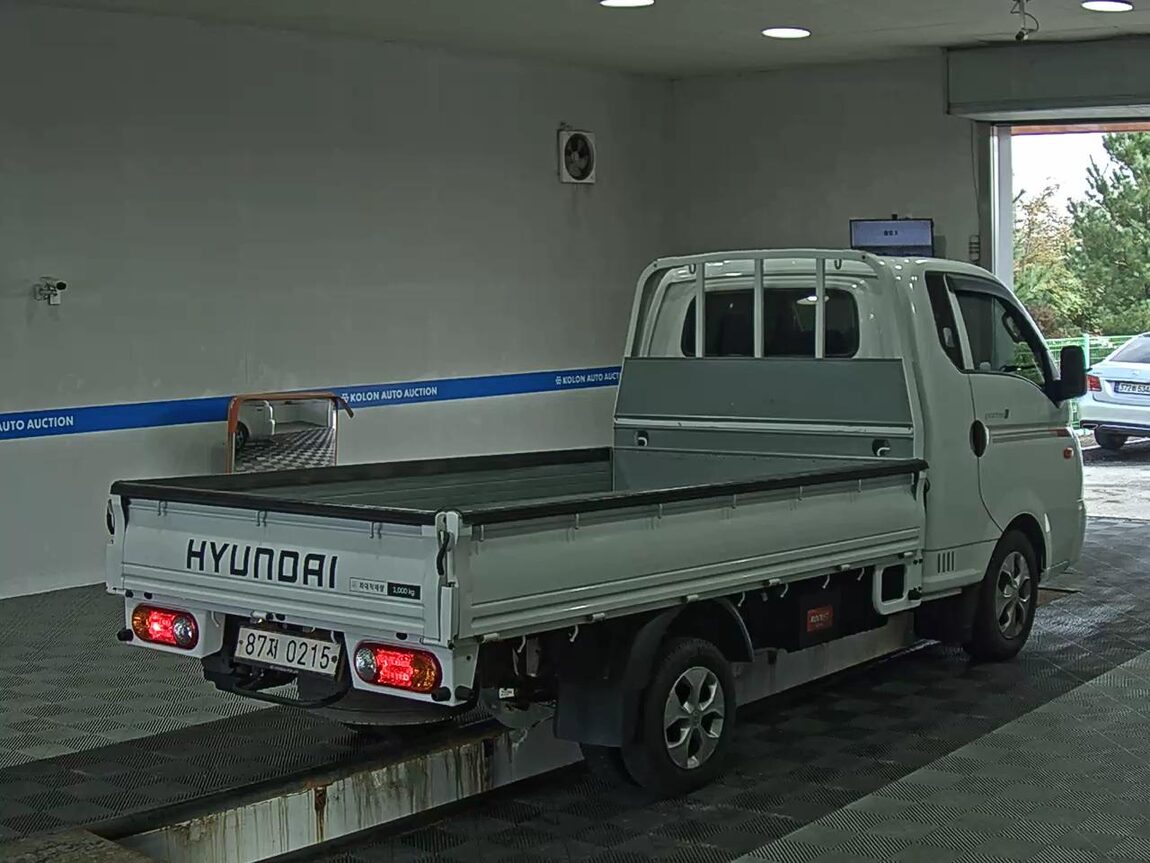 HYUNDAI PORTER II HIGH-ROOF BUILT-IN BOX TRUCK SUPER CAB 2020 - zdjęcie 5
