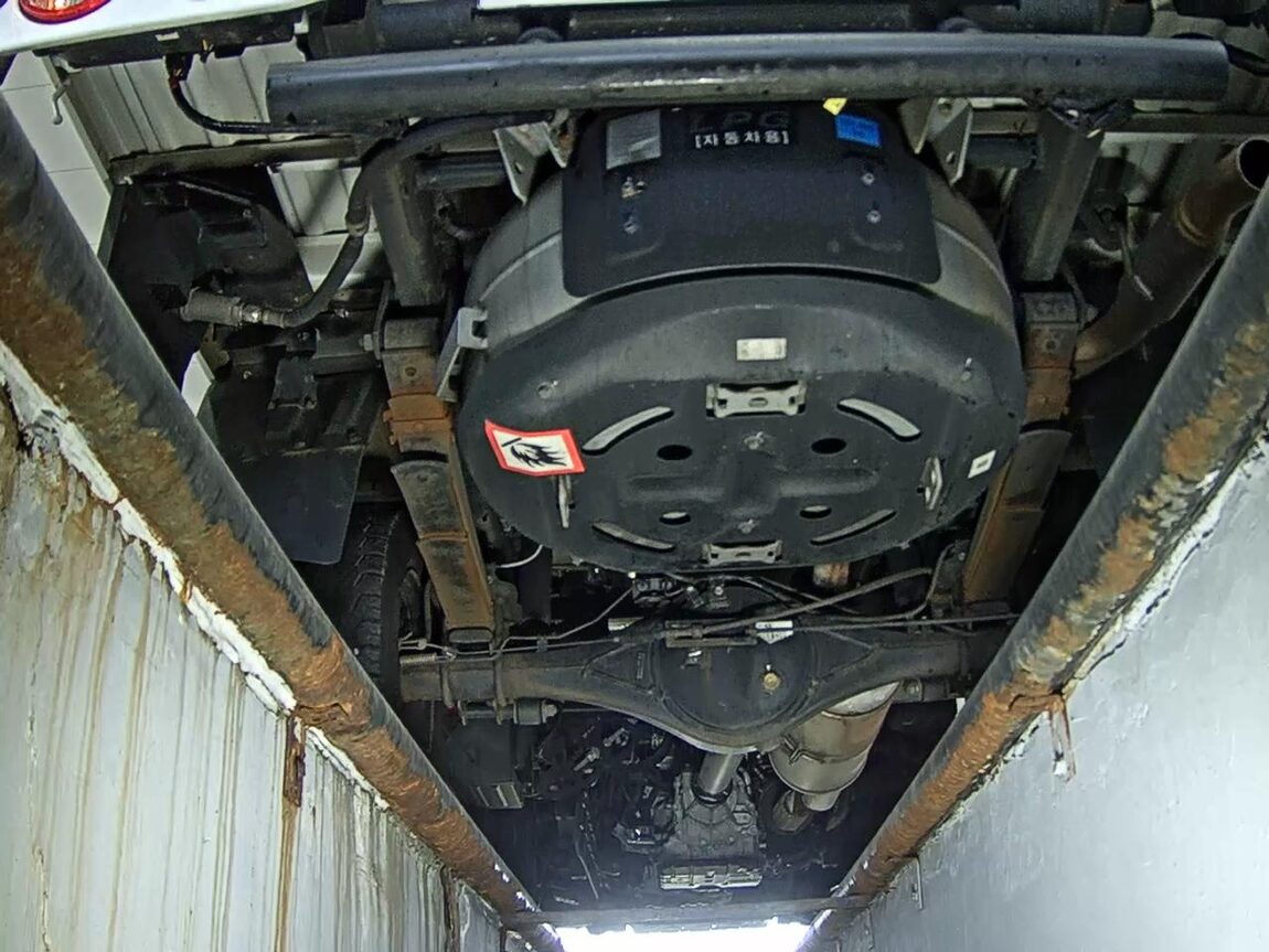 KIA THE NEW BONGO III CARGO BUILT-IN BOX TRUCK LPI PLUS MODEL 2024 - zdjęcie 8