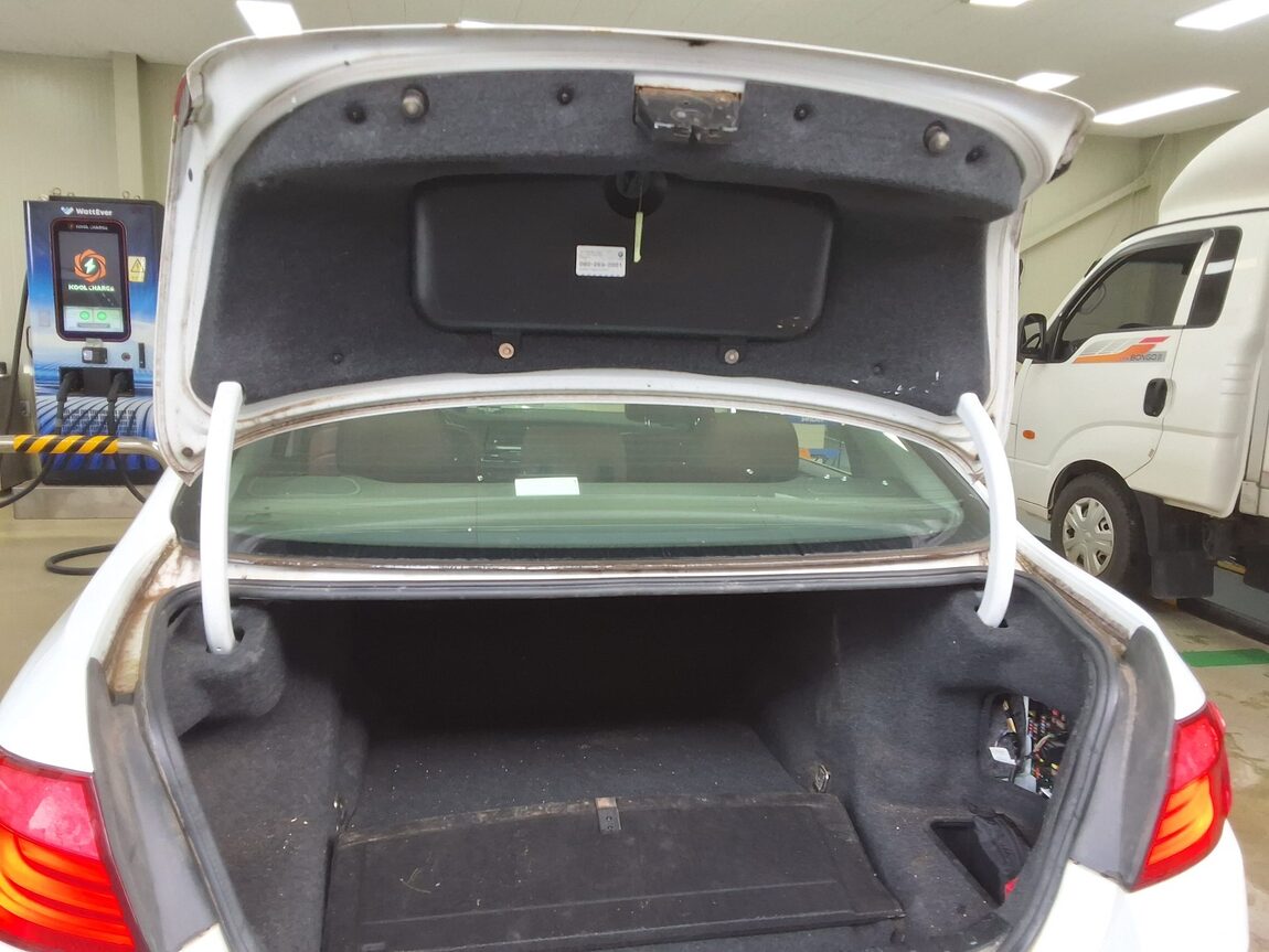 BMW 5 SERIES (6TH GEN) 525d xDRIVE 2013 - zdjęcie 16