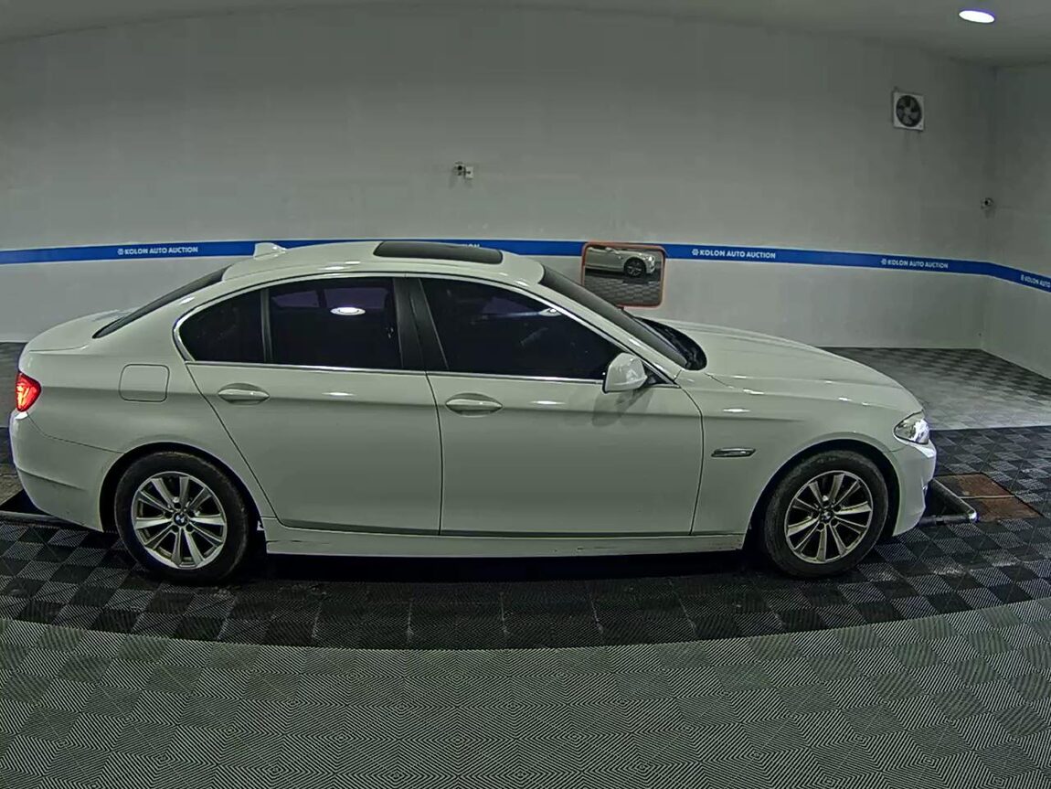 BMW 5 SERIES (6TH GEN) 525d xDRIVE 2013 - zdjęcie 4