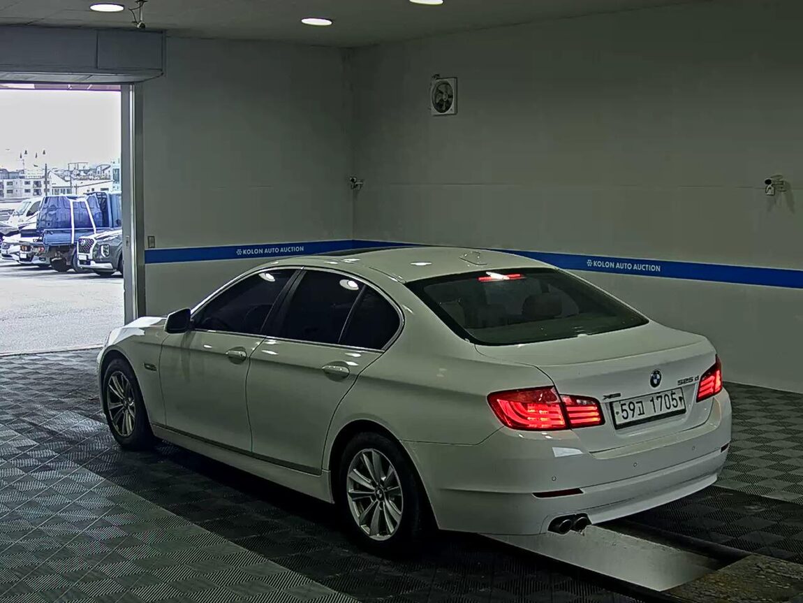 BMW 5 SERIES (6TH GEN) 525d xDRIVE 2013 - zdjęcie 6