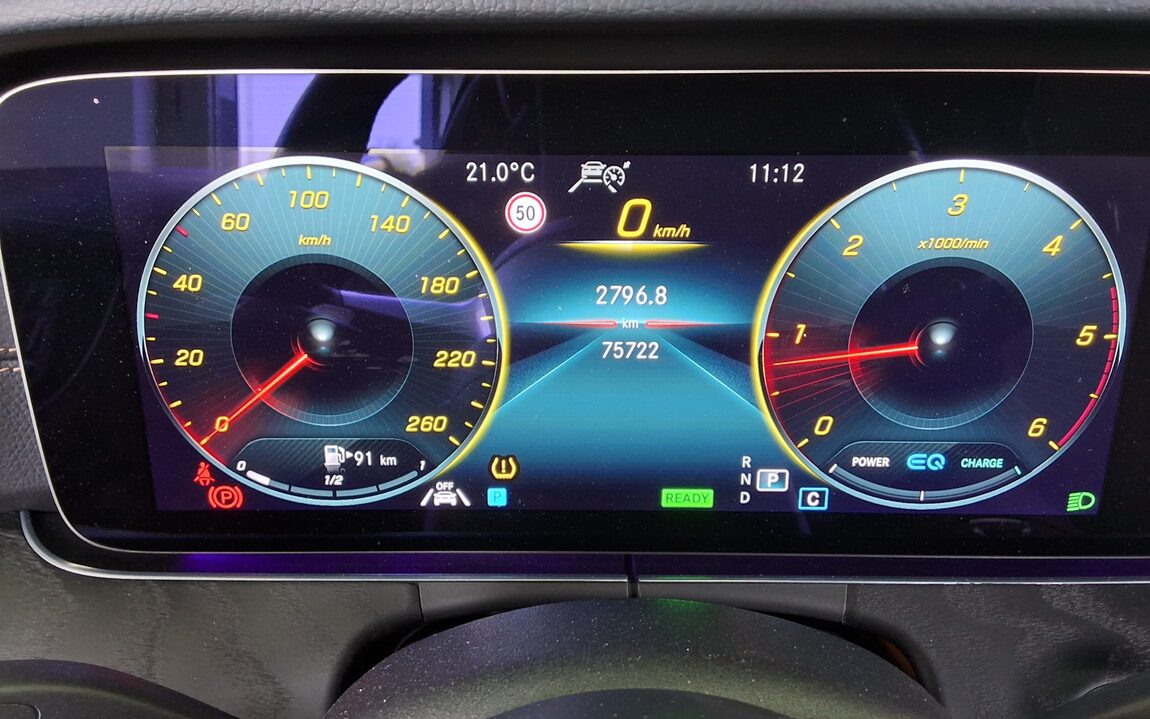 MERCEDES-BENZ E-CLASS (5TH GEN) COUPE E300d 4MATIC 2023 - zdjęcie 9