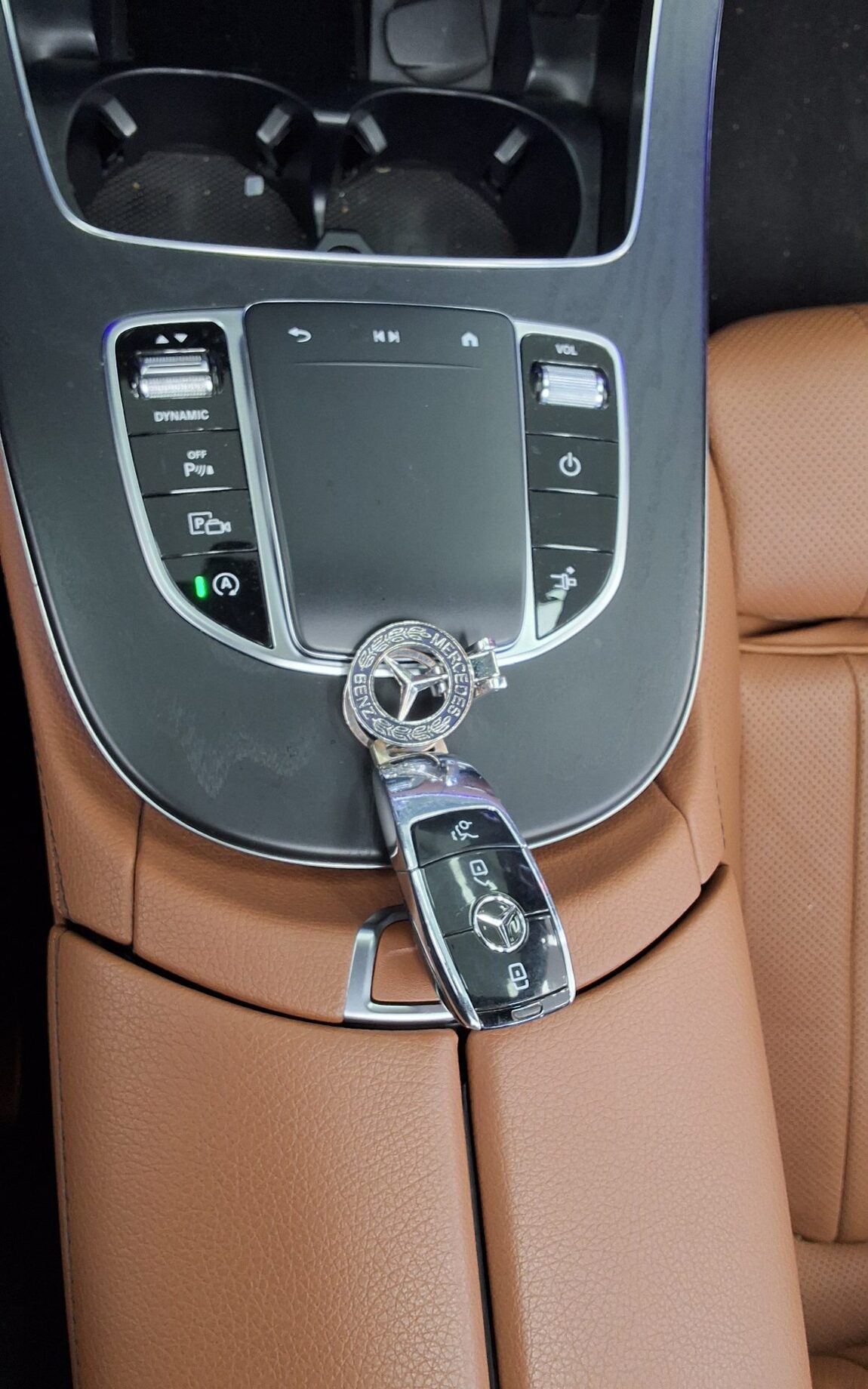 MERCEDES-BENZ E-CLASS (5TH GEN) COUPE E300d 4MATIC 2023 - zdjęcie 18