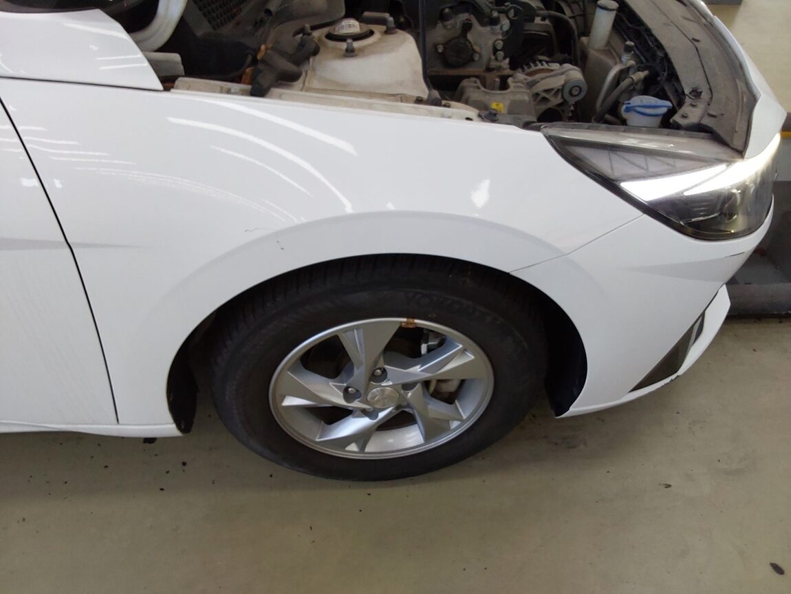 HYUNDAI AVANTE (CN7) 1.6 GASOLINE MODERN 2021 - zdjęcie 22