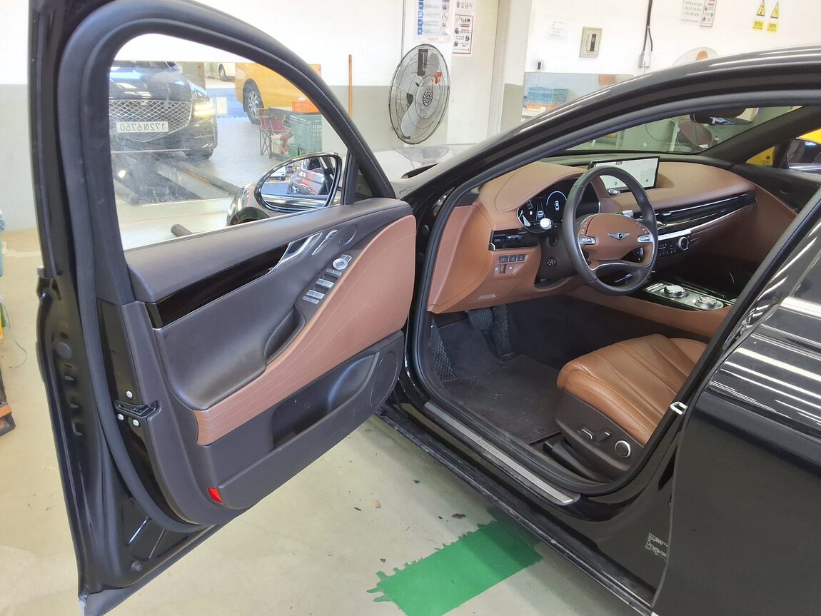 GENESIS THE ALL NEW G80 GASOLINE 2.5 AWD BASE MODEL 2023 - zdjęcie 10