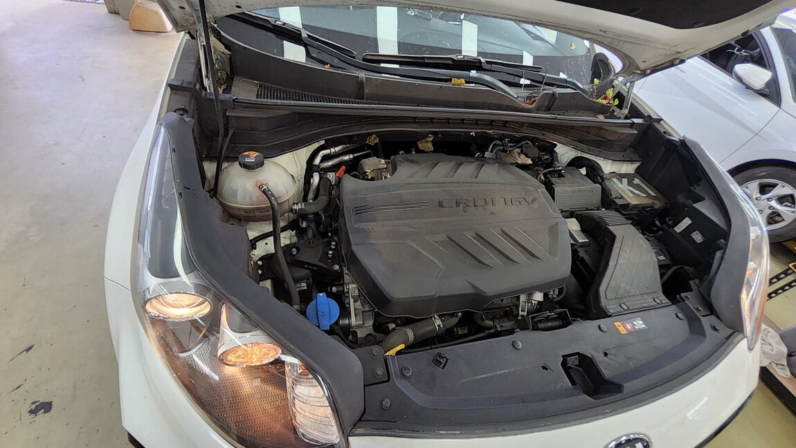 KIA SPORTAGE THE BOLD R2.0 DIESEL 2WD PRESTIGE 2019 - zdjęcie 20