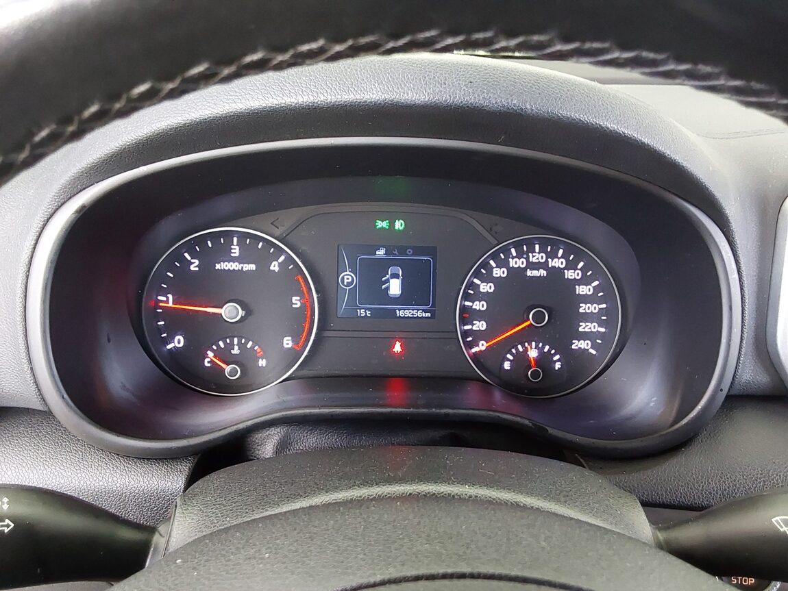 KIA NEW SPORTAGE 1.7 2WD NOBLESSE 2017 - zdjęcie 9