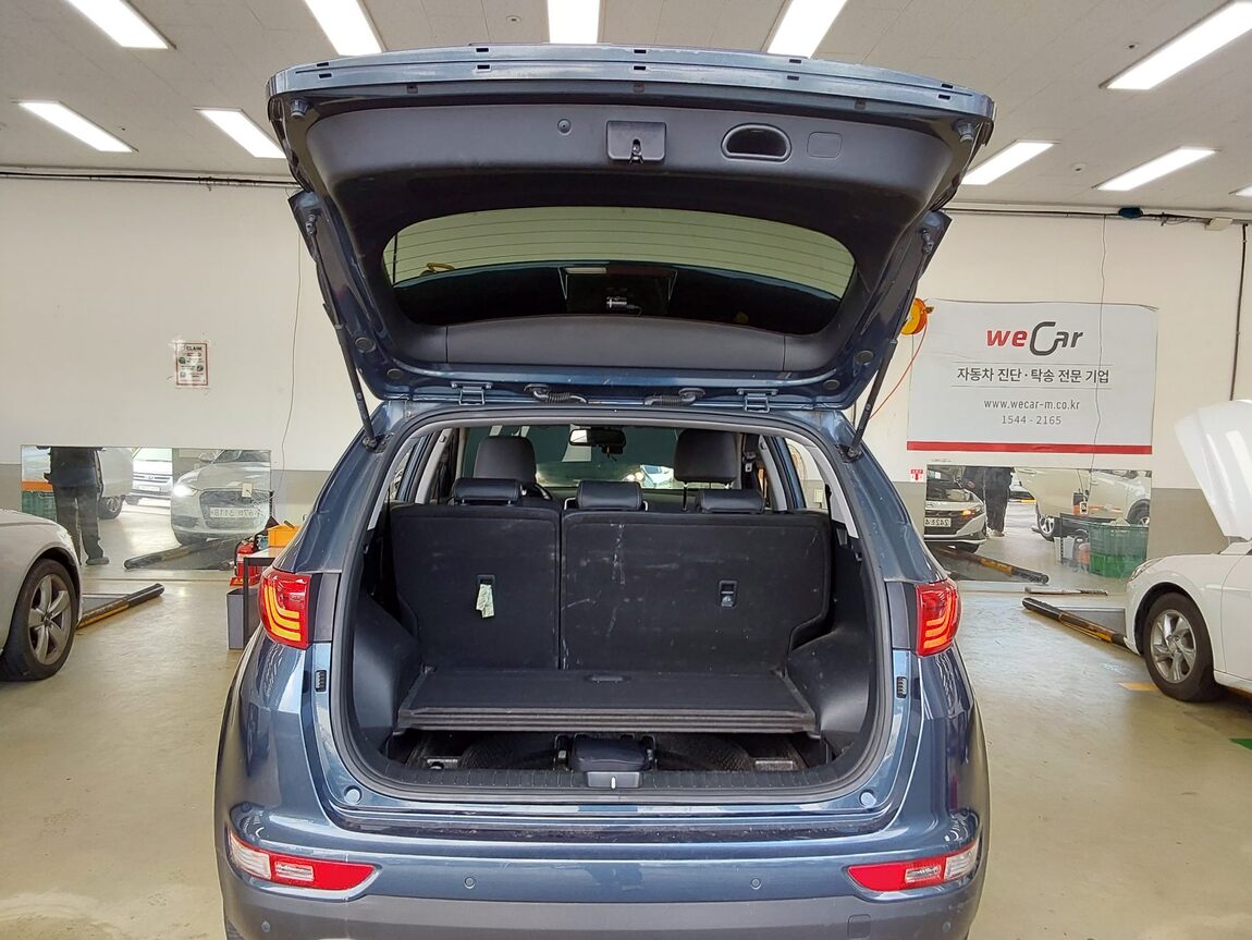 KIA NEW SPORTAGE 1.7 2WD NOBLESSE 2017 - zdjęcie 15