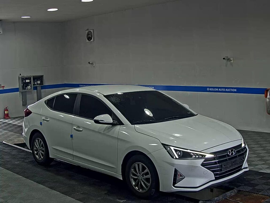 HYUNDAI THE NEW AVANTE AD 1.6 GASOLINE SMART 2020 - zdjęcie 3