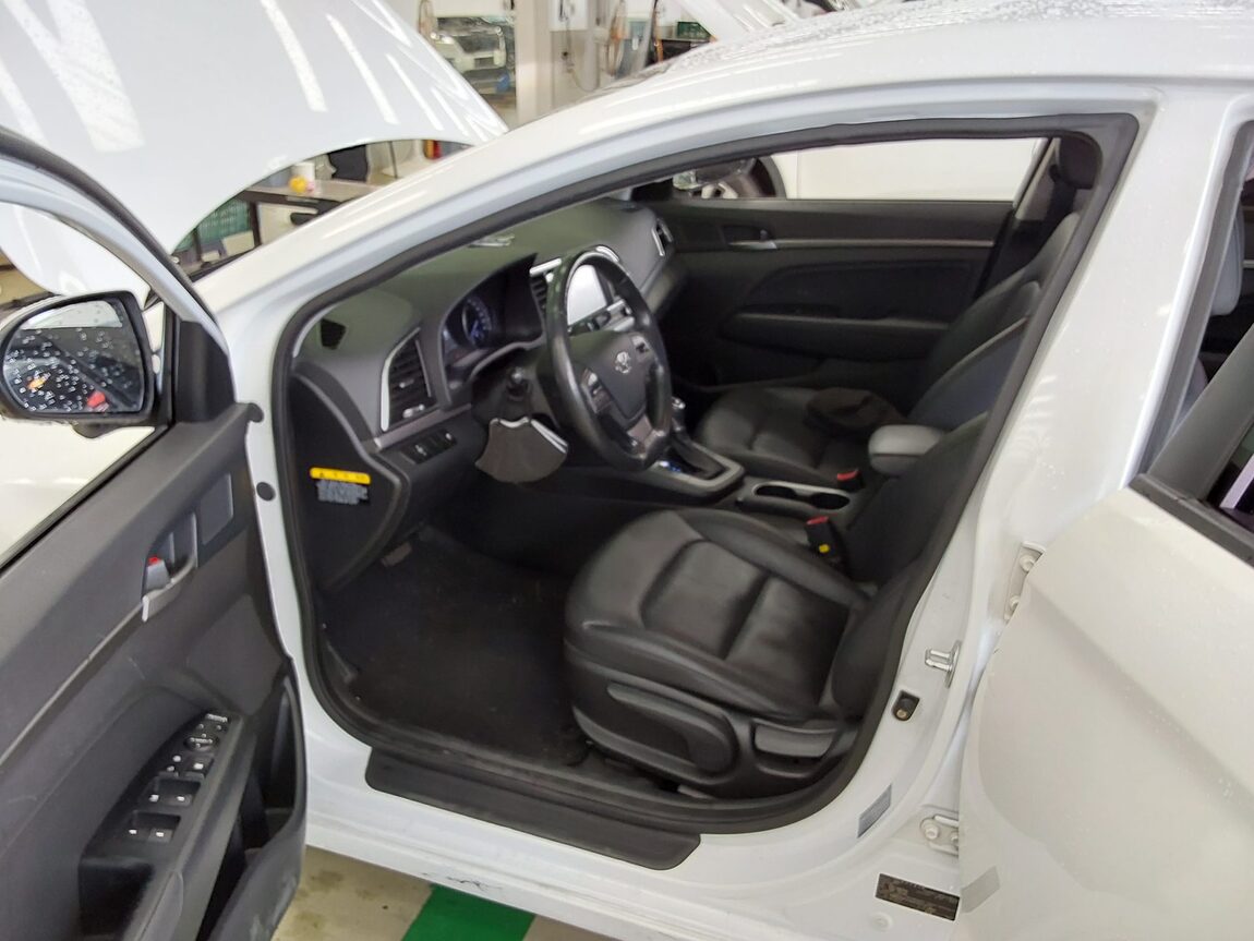 HYUNDAI AVANTE AD 1.6 DIESEL SMART 2018 - zdjęcie 10