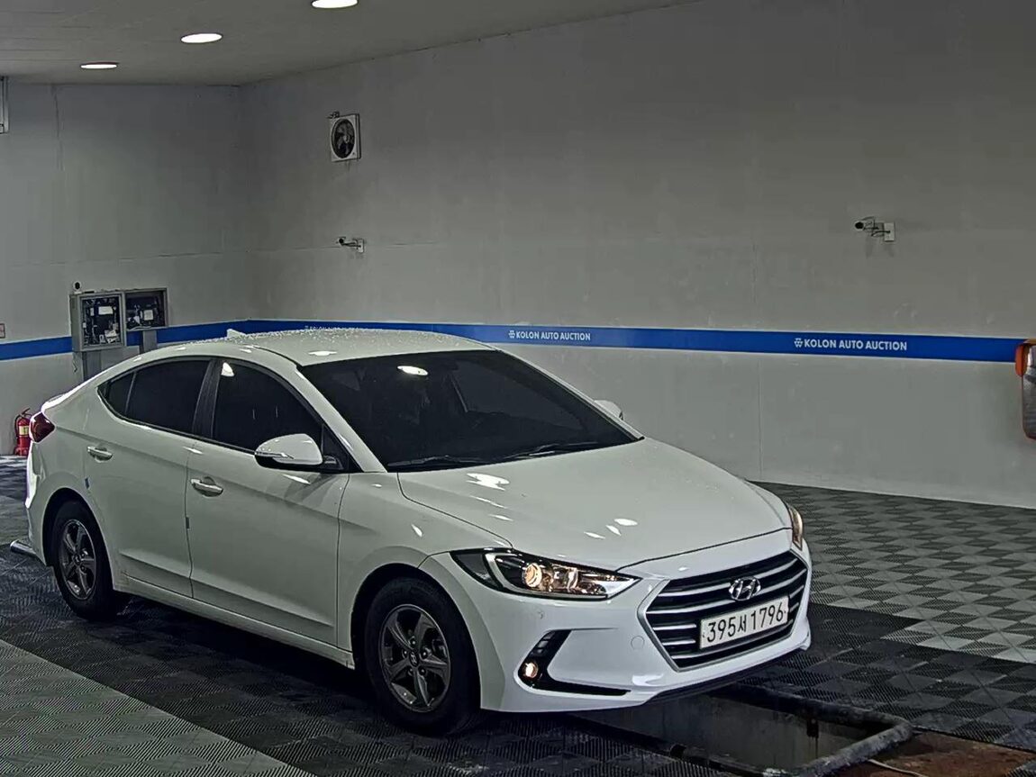 HYUNDAI AVANTE AD 1.6 DIESEL SMART 2018 - zdjęcie 3