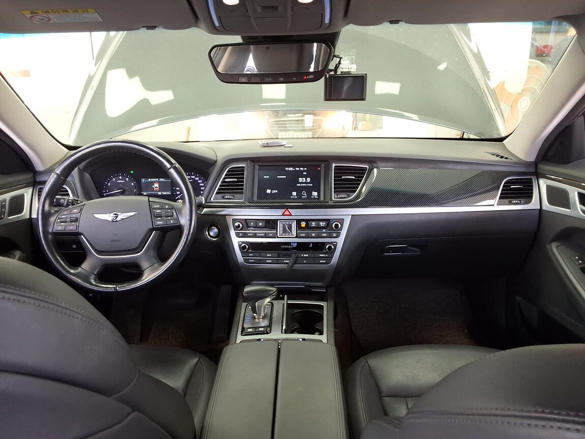GENESIS G80 3.3 GDi AWD LUXURY 2019 - zdjęcie 11