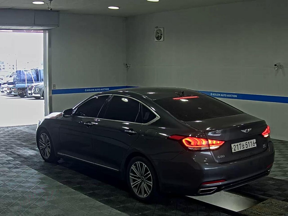 GENESIS G80 3.3 GDi AWD LUXURY 2019 - zdjęcie 6