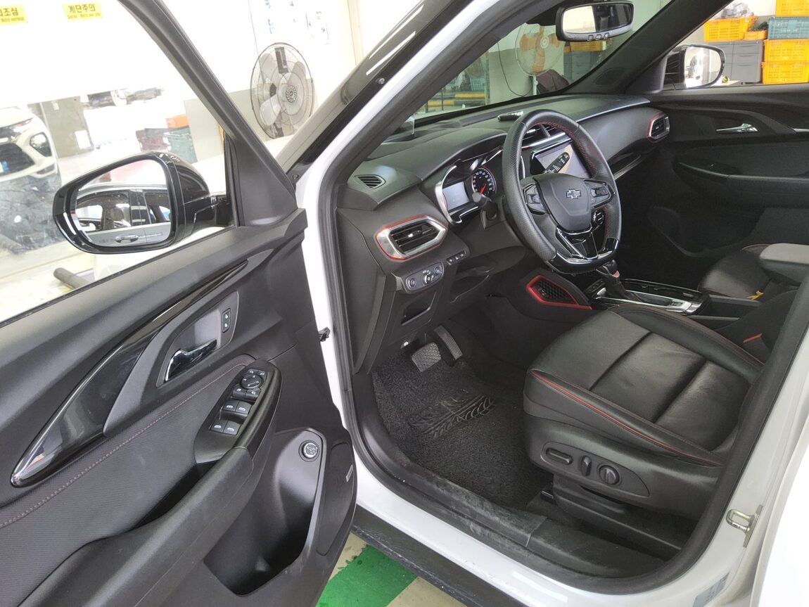 CHEVROLET (DAEWOO) TRAILBLAZER 1.35 GASOLINE RS 2022 - zdjęcie 10