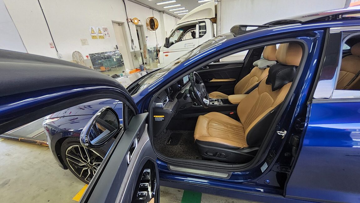 KIA NEW K5 (DL3) 1.6 GASOLINE TURBO SIGNATURE 2020 - zdjęcie 10