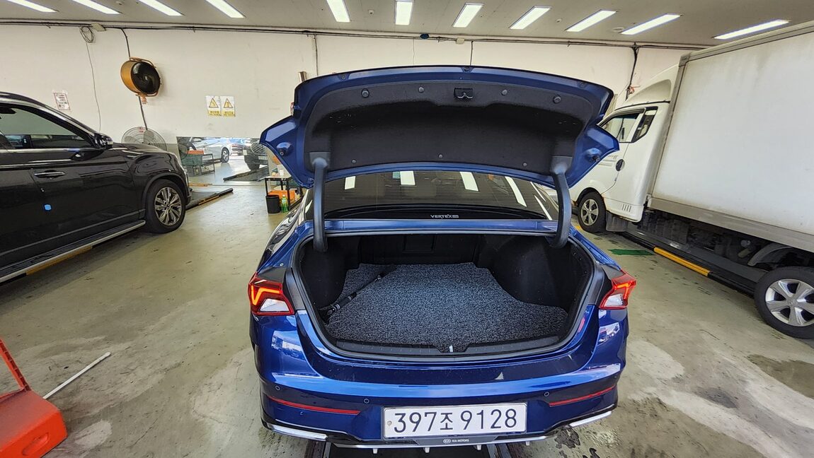 KIA NEW K5 (DL3) 1.6 GASOLINE TURBO SIGNATURE 2020 - zdjęcie 15