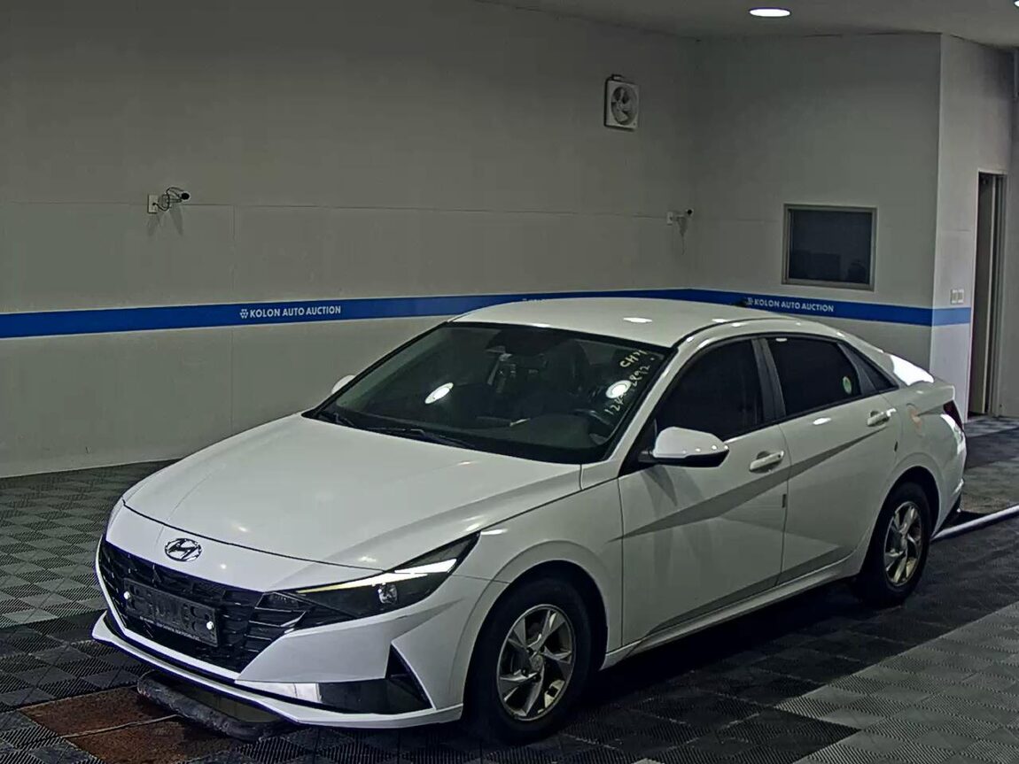 HYUNDAI AVANTE (CN7) 1.6 GASOLINE MODERN 2021 - zdjęcie 2