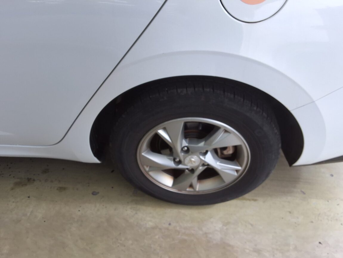 HYUNDAI AVANTE (CN7) 1.6 GASOLINE MODERN 2021 - zdjęcie 19