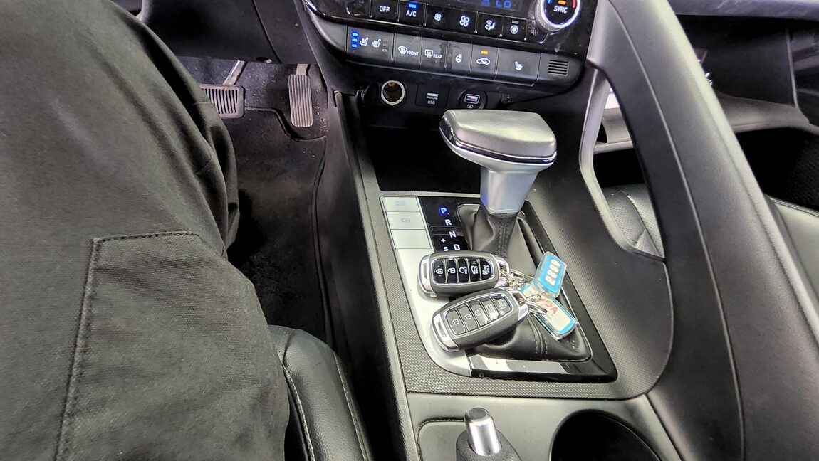 HYUNDAI AVANTE (CN7) 1.6 GASOLINE MODERN 2021 - zdjęcie 20