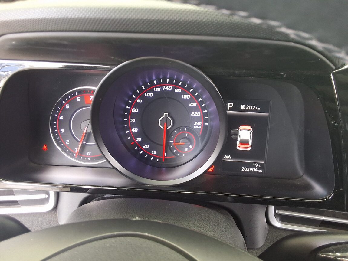 HYUNDAI AVANTE (CN7) 1.6 GASOLINE MODERN 2021 - zdjęcie 9