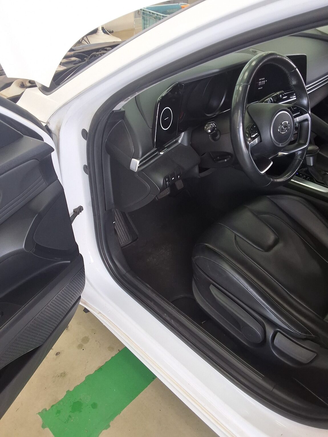 HYUNDAI AVANTE (CN7) 1.6 GASOLINE MODERN 2021 - zdjęcie 10