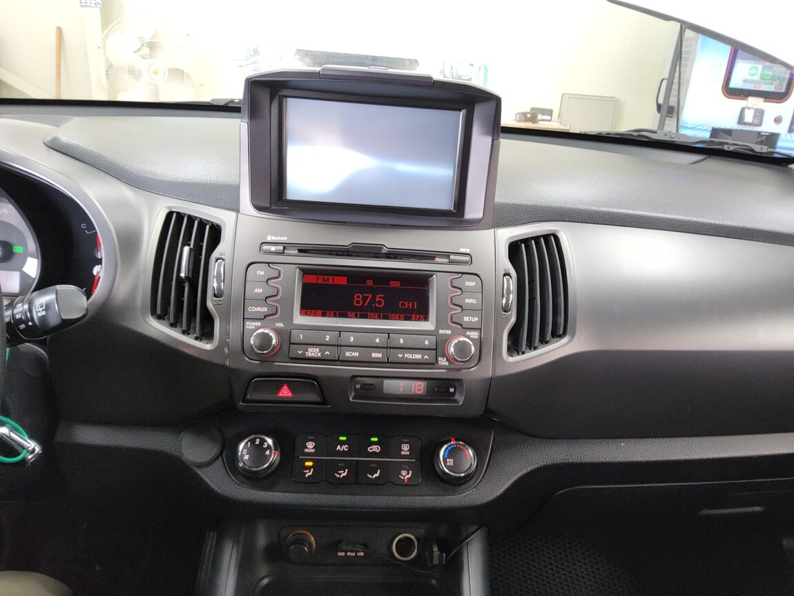 KIA SPORTAGE R DIESEL R2.0 4WD LX 2012 - zdjęcie 18