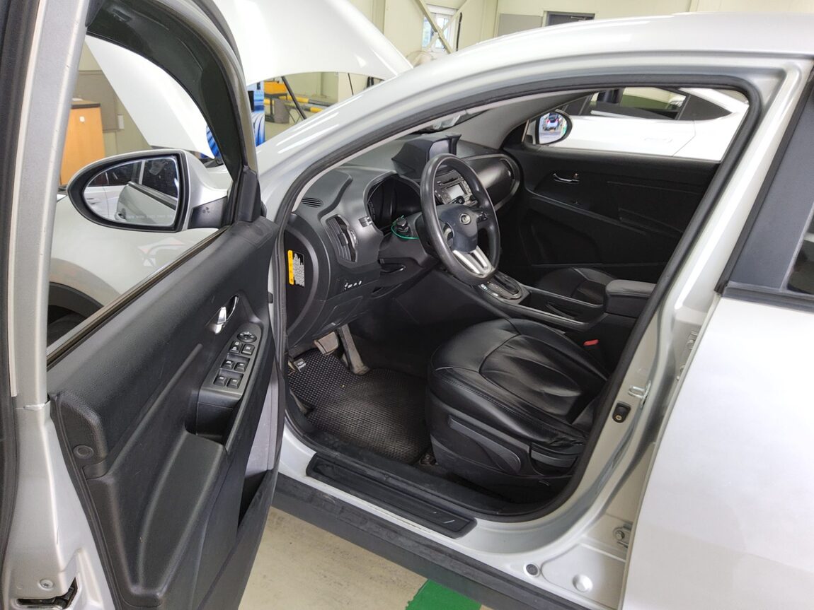 KIA SPORTAGE R DIESEL R2.0 4WD LX 2012 - zdjęcie 10