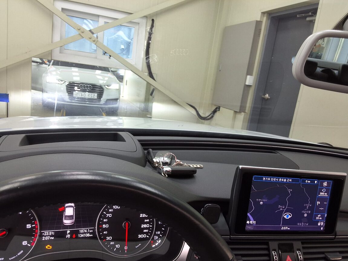 AUDI A6 (4TH GEN) 40 TDI QUATTRO PREMIUM 2016 - zdjęcie 25