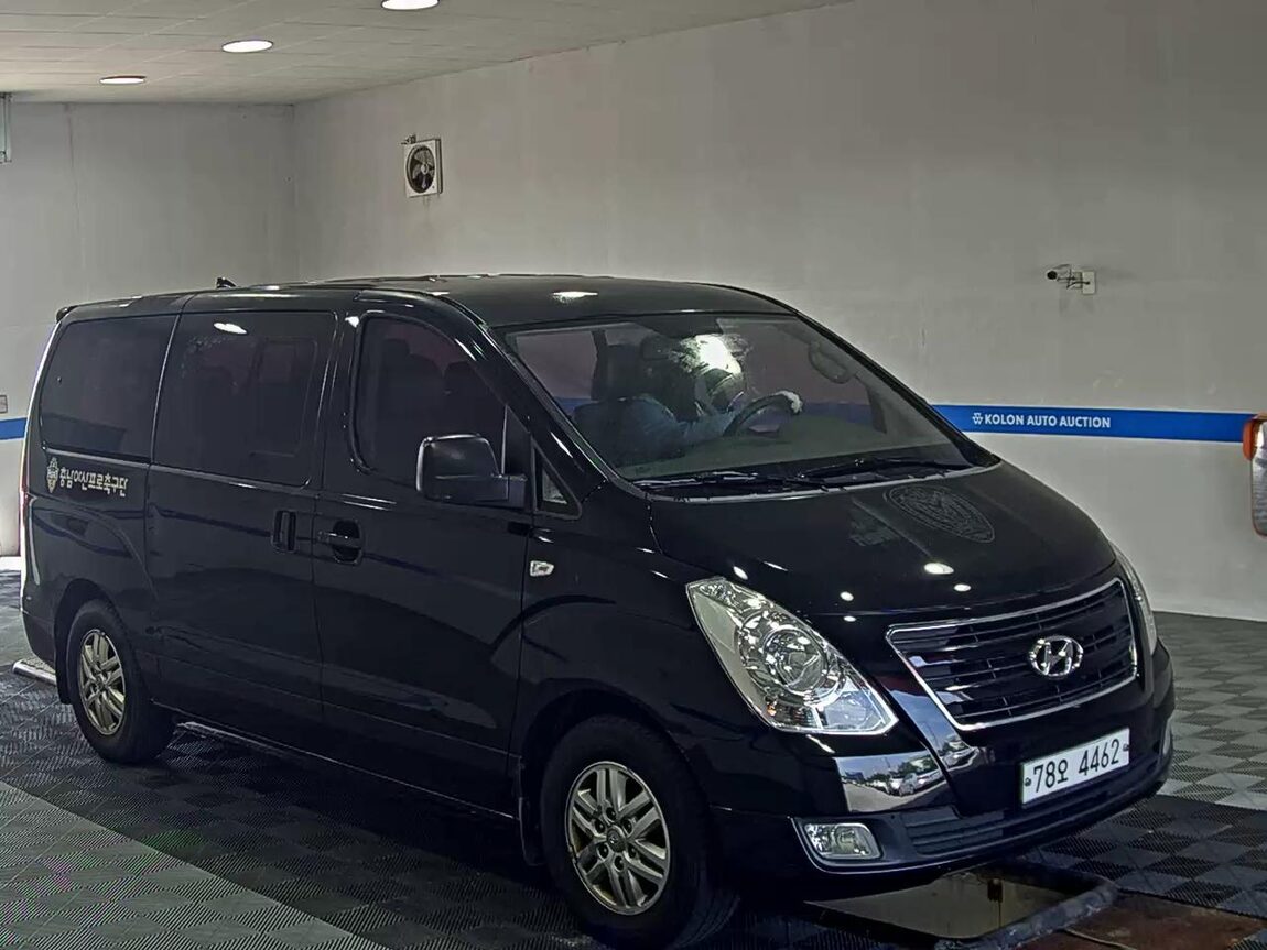 HYUNDAI GRAND STAREX 12-SEATER DIESEL MODERN 2017 - zdjęcie 3