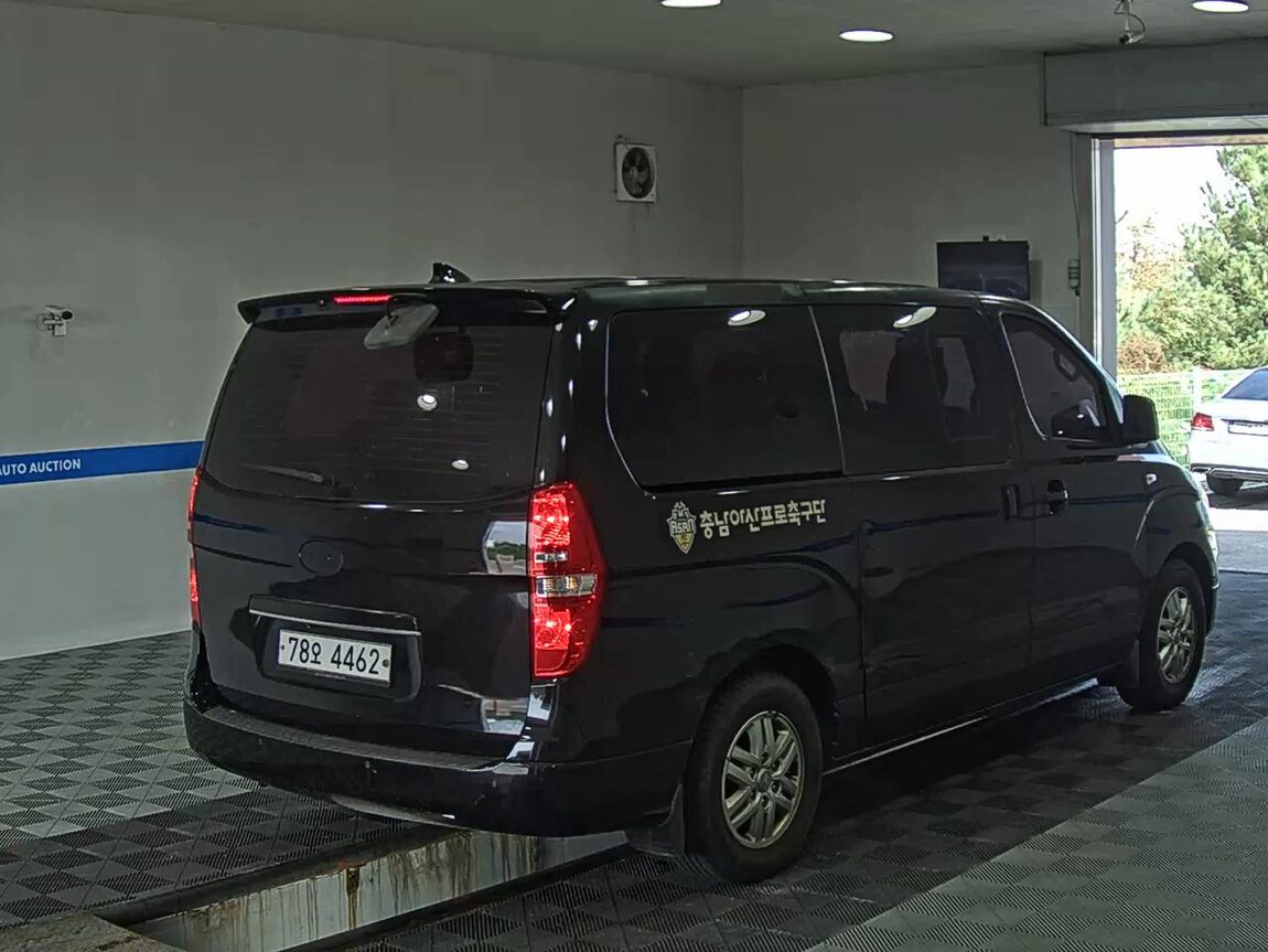 HYUNDAI GRAND STAREX 12-SEATER DIESEL MODERN 2017 - zdjęcie 5