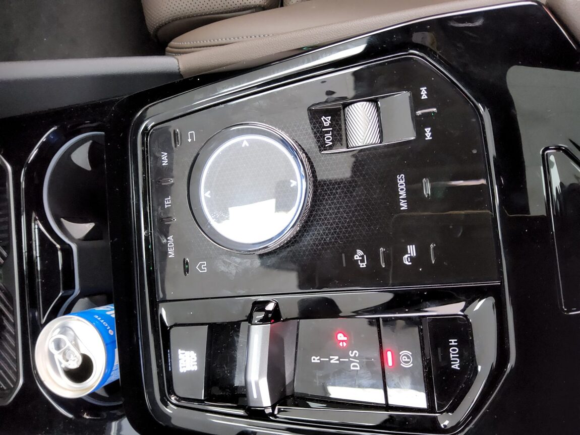 BMW 5 SERIES (8TH GEN) 520i M SPORT PACK 2024 - zdjęcie 20