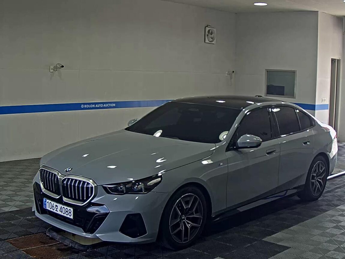 BMW 5 SERIES (8TH GEN) 520i M SPORT PACK 2024 - zdjęcie 2