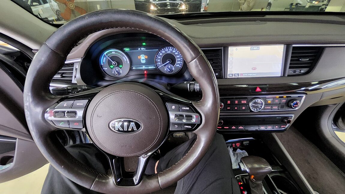 KIA ALL NEW K7 HYBRID PRESTIGE 2017 - zdjęcie 17