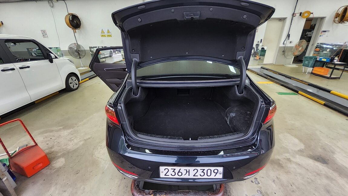 KIA ALL NEW K7 HYBRID PRESTIGE 2017 - zdjęcie 15