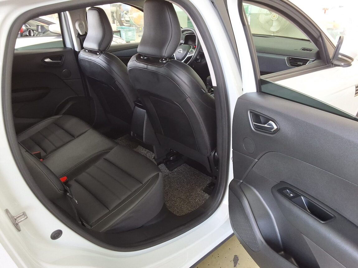 RENAULT (SAMSUNG) XM3 1.3 TCe LE 2020 - zdjęcie 13