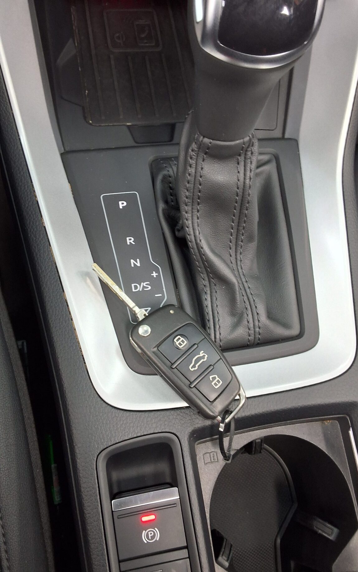 AUDI Q3 (2ND GEN) 35 TDI PREMIUM 2022 - zdjęcie 20