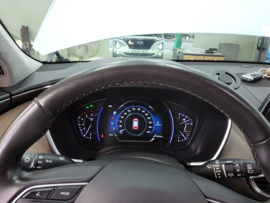 HYUNDAI SANTA FE (TM) R2.0 2WD PRESTIGE 2019 - zdjęcie 9