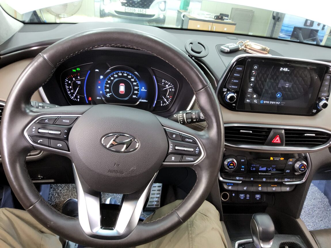 HYUNDAI SANTA FE (TM) R2.0 2WD PRESTIGE 2019 - zdjęcie 17