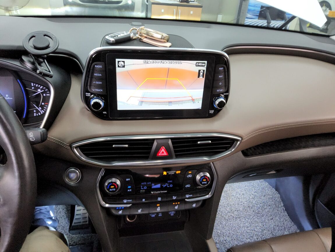HYUNDAI SANTA FE (TM) R2.0 2WD PRESTIGE 2019 - zdjęcie 18