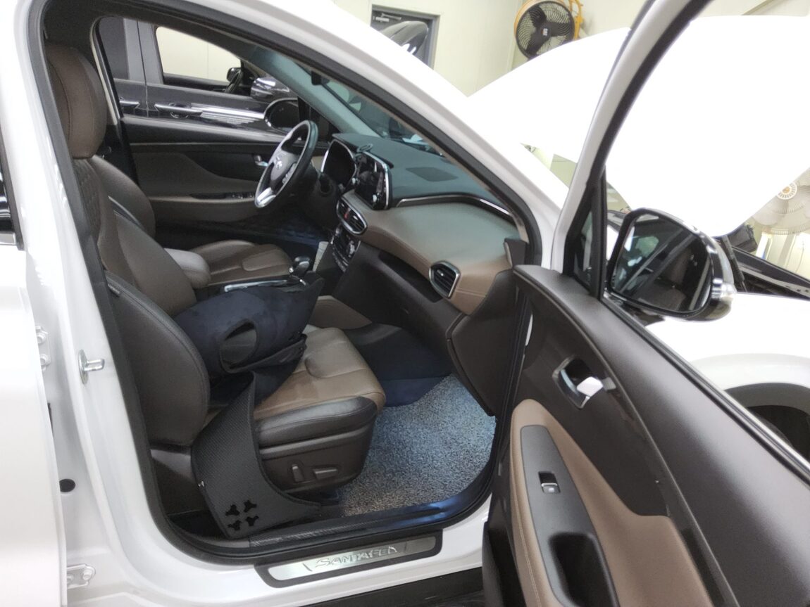 HYUNDAI SANTA FE (TM) R2.0 2WD PRESTIGE 2019 - zdjęcie 14