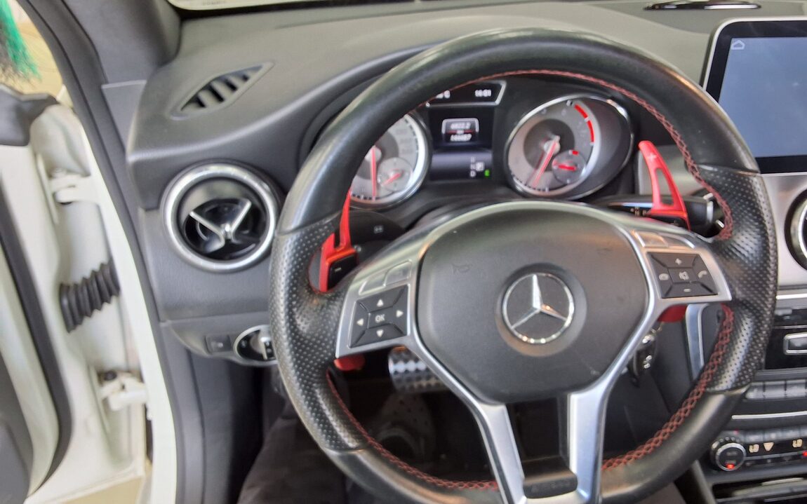 MERCEDES-BENZ CLA-CLASS CLA250 4MATIC 2015 - zdjęcie 17