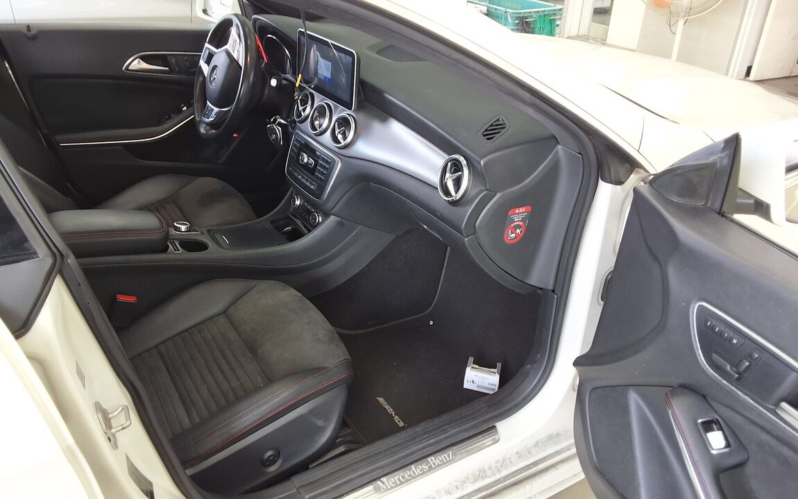 MERCEDES-BENZ CLA-CLASS CLA250 4MATIC 2015 - zdjęcie 14