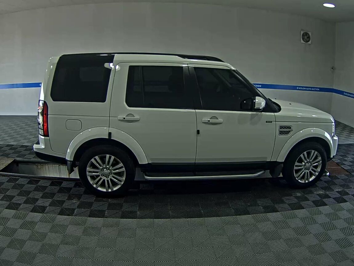 LAND ROVER DISCOVERY 4 3.0 SDV6 HSE 2015 - zdjęcie 4