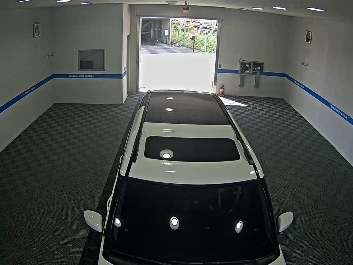 LAND ROVER DISCOVERY 4 3.0 SDV6 HSE 2015 - zdjęcie 7