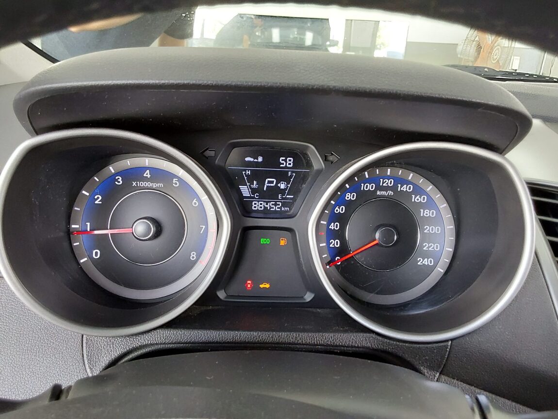 HYUNDAI THE NEW AVANTE MD 1.6 GDi SMART 2014 - zdjęcie 9