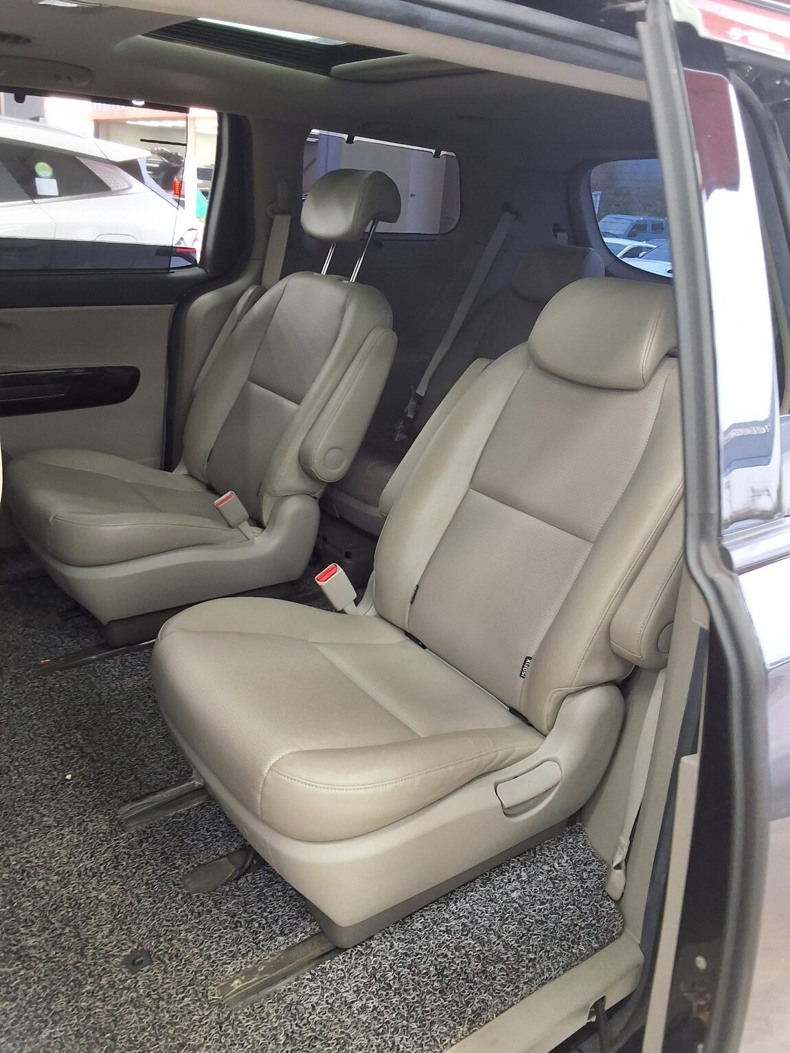 KIA THE NEW CARNIVAL 9-SEATER DIESEL PRESTIGE 2020 - zdjęcie 12